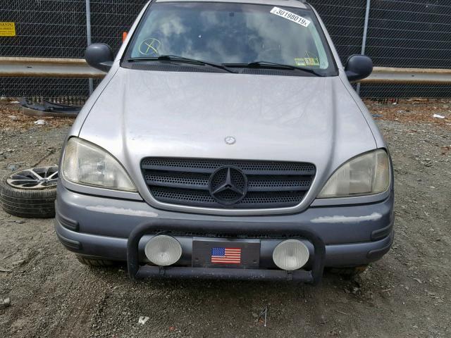 4JGAB54E6WA038929 - 1998 MERCEDES-BENZ ML 320 SILVER photo 9