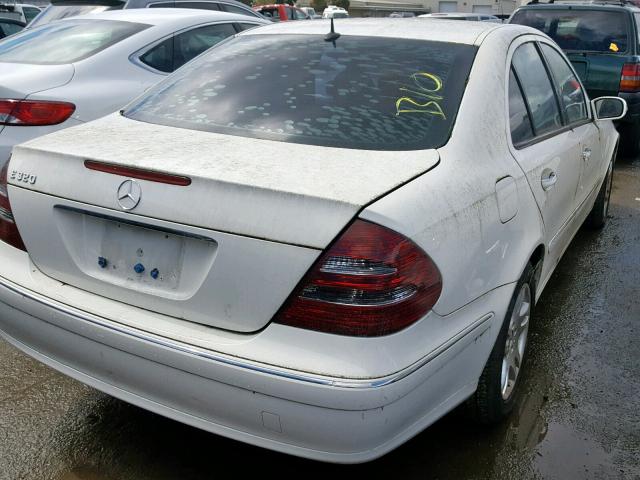 WDBUF65J03A365621 - 2003 MERCEDES-BENZ E 320 WHITE photo 4