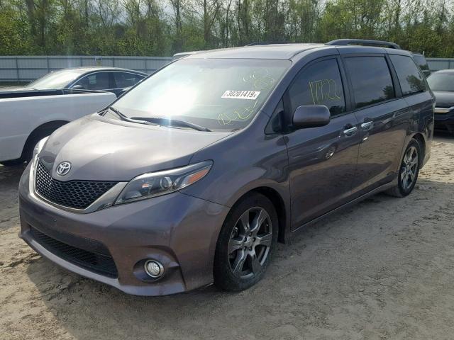 5TDXZ3DC9HS820791 - 2017 TOYOTA SIENNA SE GRAY photo 2