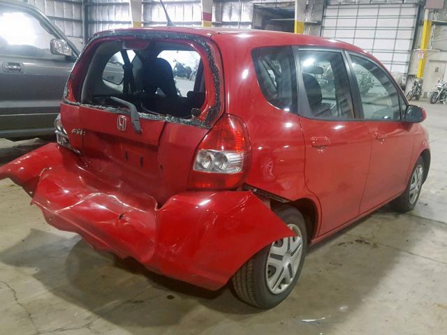 JHMGD38488S067035 - 2008 HONDA FIT RED photo 4