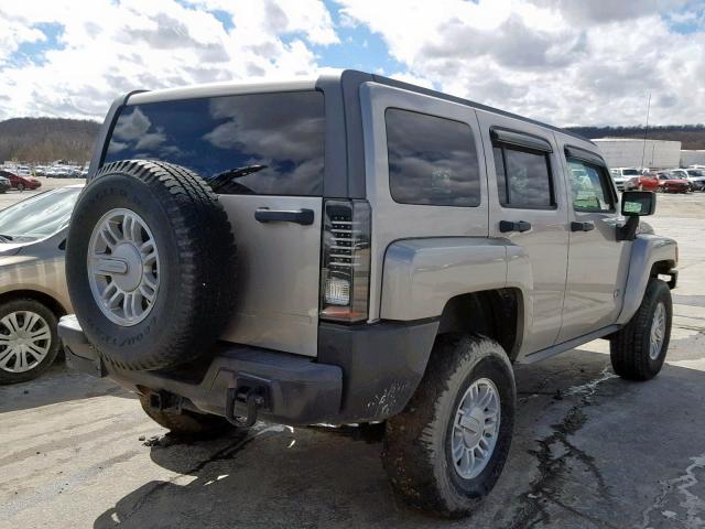 5GTEN13E688137924 - 2008 HUMMER H3 GOLD photo 4