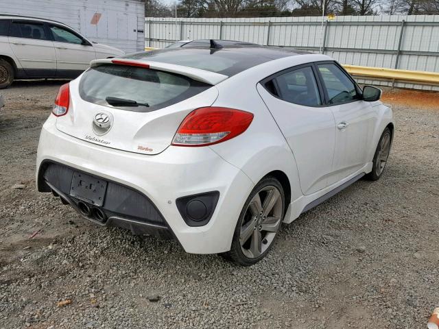 KMHTC6AE4FU224807 - 2015 HYUNDAI VELOSTER T WHITE photo 4