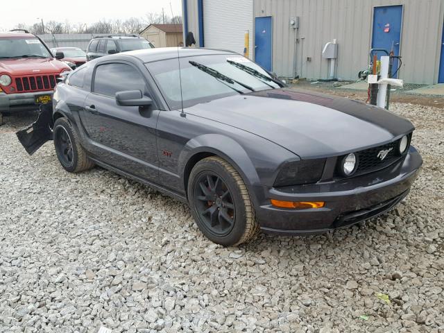 1ZVHT82H695119776 - 2009 FORD MUSTANG GT GRAY photo 1