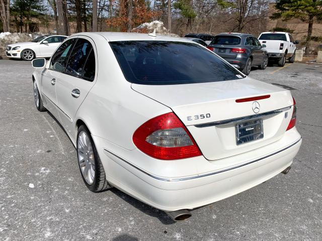 WDBUF56X88B195359 - 2008 MERCEDES-BENZ E 350 WHITE photo 4