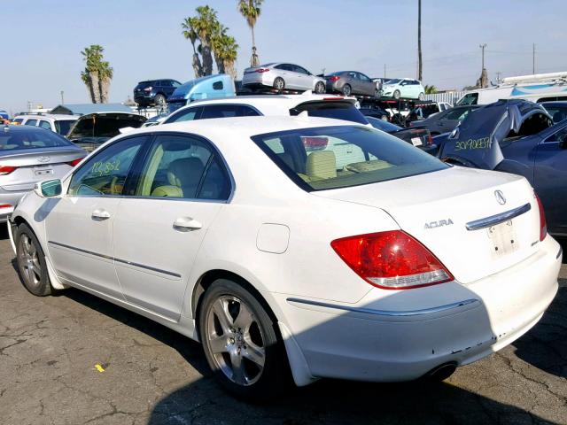 JH4KB16565C021533 - 2005 ACURA RL WHITE photo 3