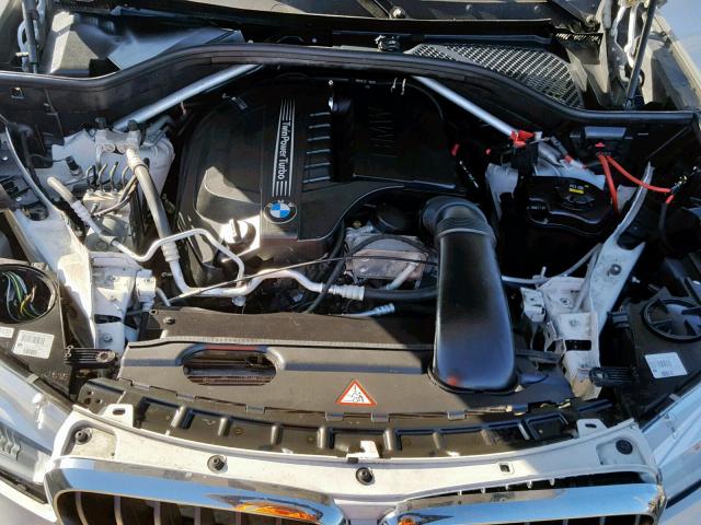 5UXKR0C52F0K66360 - 2015 BMW X5 XDRIVE3 WHITE photo 7