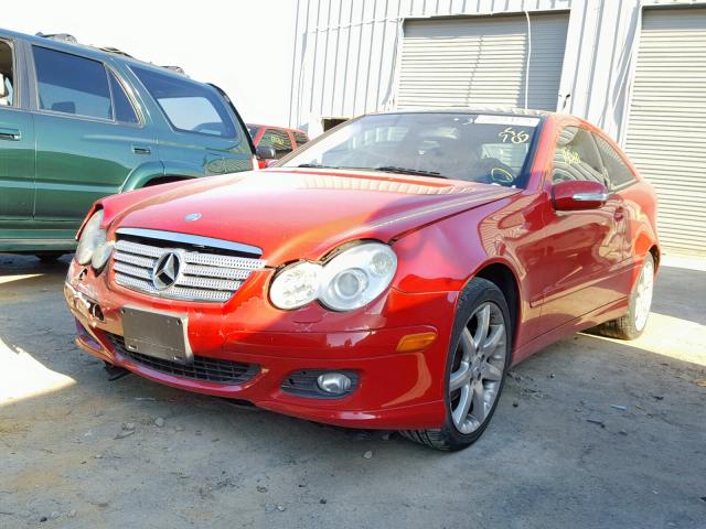 WDBRN40J05A735456 - 2005 MERCEDES-BENZ C 230K SPO RED photo 2