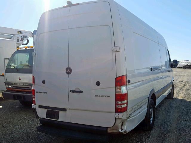 WD3PE8CD9GP253262 - 2016 MERCEDES-BENZ SPRINTER 2 WHITE photo 4