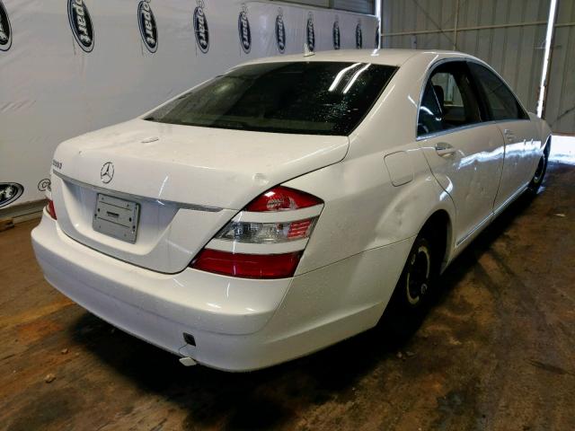 WDDNG71X07A045052 - 2007 MERCEDES-BENZ S 550 WHITE photo 4