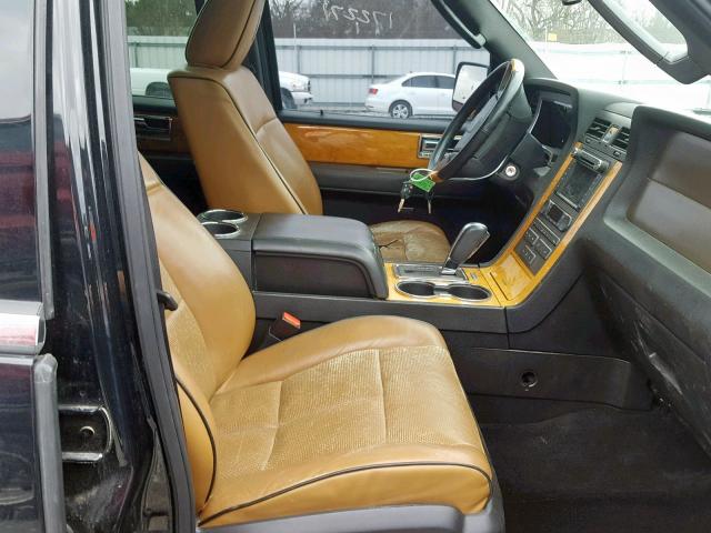 5LMJJ2J52BEJ07590 - 2011 LINCOLN NAVIGATOR 黑色 照片 5