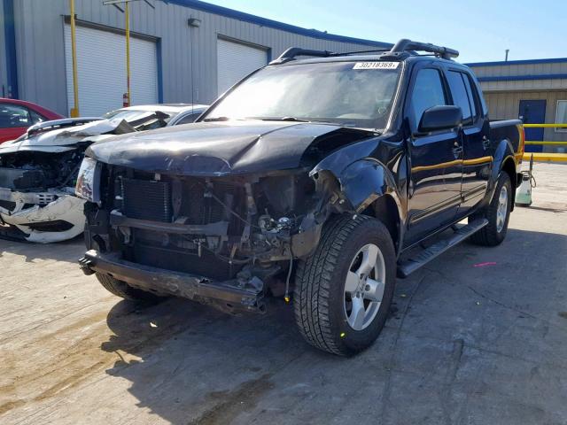 1N6AD07W06C464154 - 2006 NISSAN FRONTIER C BLACK photo 2