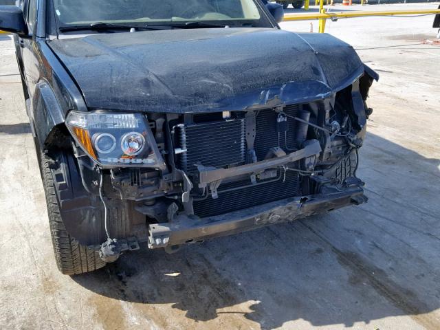 1N6AD07W06C464154 - 2006 NISSAN FRONTIER C BLACK photo 9