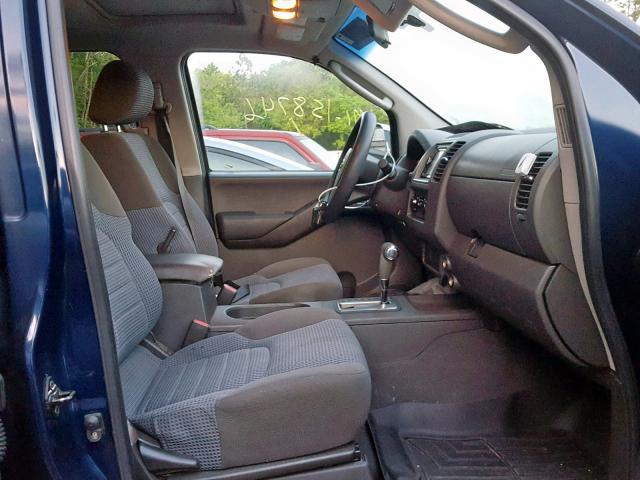 1N6AD07U16C457261 - 2006 NISSAN FRONTIER C BLUE photo 5