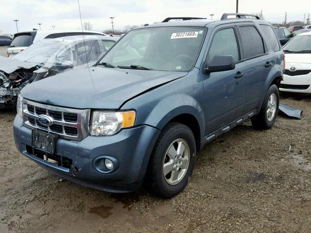 1FMCU0DG3CKB00137 - 2012 FORD ESCAPE XLT BLUE photo 2