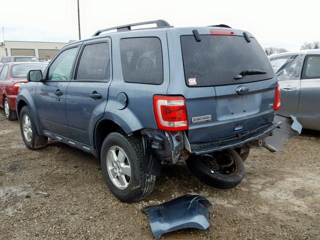 1FMCU0DG3CKB00137 - 2012 FORD ESCAPE XLT BLUE photo 3