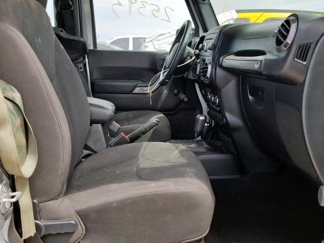 1C4AJWAG3FL694545 - 2015 JEEP WRANGLER S ვერცხლისფერი ფოტო 5