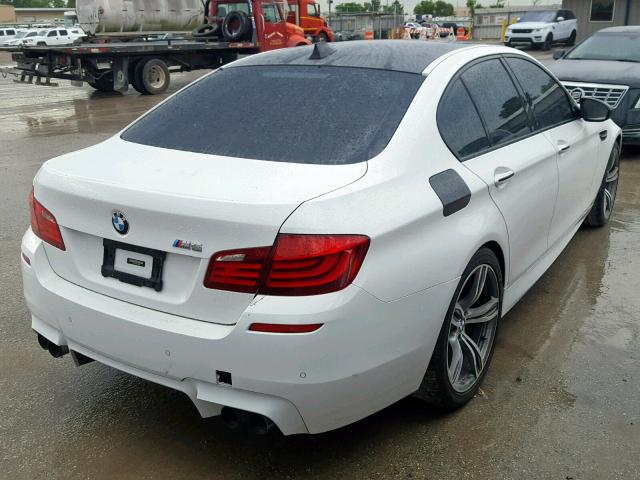 WBSFV9C58DC773870 - 2013 BMW M5 WHITE photo 4