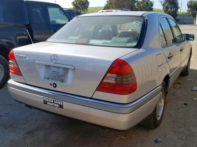 WDBHA28E0VF578243 - 1997 MERCEDES-BENZ C 280 SILVER photo 4