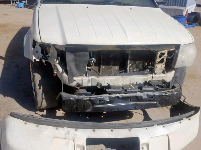 1A8HX58267F577908 - 2007 CHRYSLER ASPEN LIMI CREAM photo 9