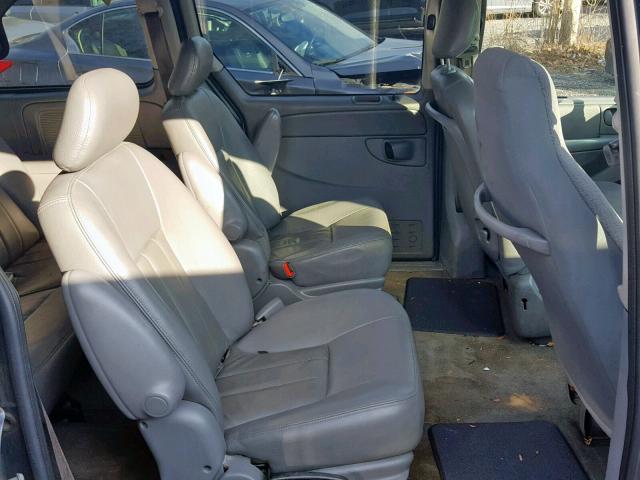 1D4GP45R96B538169 - 2006 DODGE CARAVAN SX GRAY photo 6