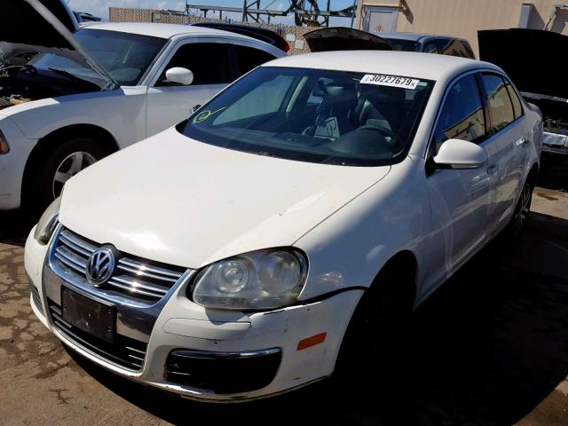 3VWRF81KX6M640207 - 2006 VOLKSWAGEN JETTA 2.5 WHITE photo 2