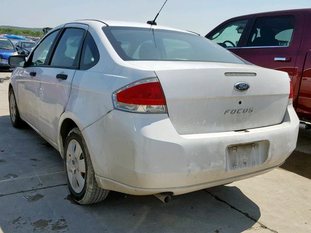 1FAHP34N28W208384 - 2008 FORD FOCUS S/SE WHITE photo 3