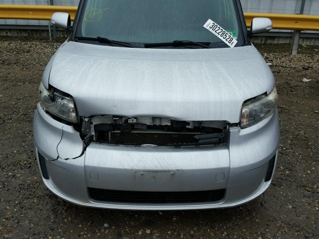JTLKE50E781008545 - 2008 TOYOTA SCION XB Silber Foto 7