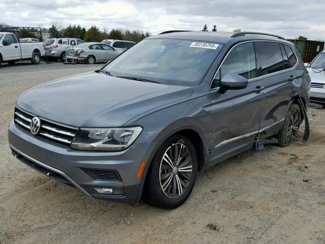 3VV3B7AX3JM039967 - 2018 VOLKSWAGEN TIGUAN SE GRAY photo 2