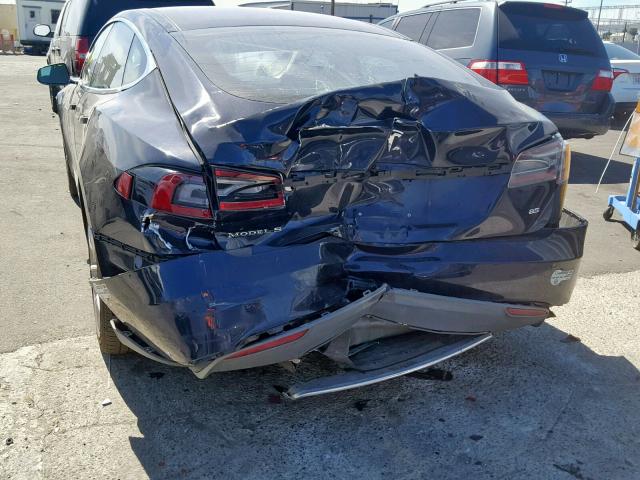 5YJSA1H15EFP36109 - 2014 TESLA MODEL S ლურჯი ფოტო 9