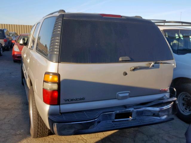 1GKEC13V95R235949 - 2005 GMC YUKON GRAY photo 3