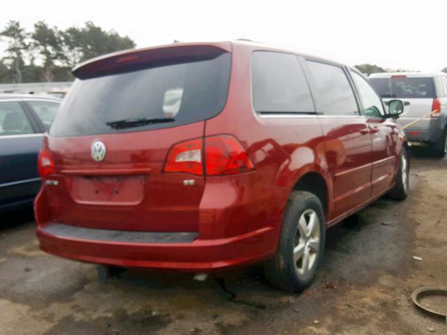 2V4RW3DG1BR717956 - 2011 VOLKSWAGEN ROUTAN SE RED photo 4