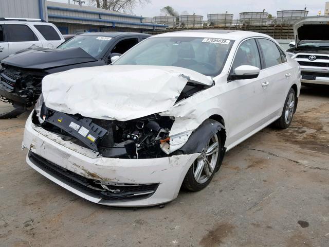 1VWBV7A35FC026724 - 2015 VOLKSWAGEN PASSAT SE WHITE photo 2