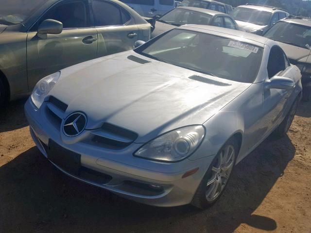 WDBWK56F36F114320 - 2006 MERCEDES-BENZ SLK 350 GRAY photo 2