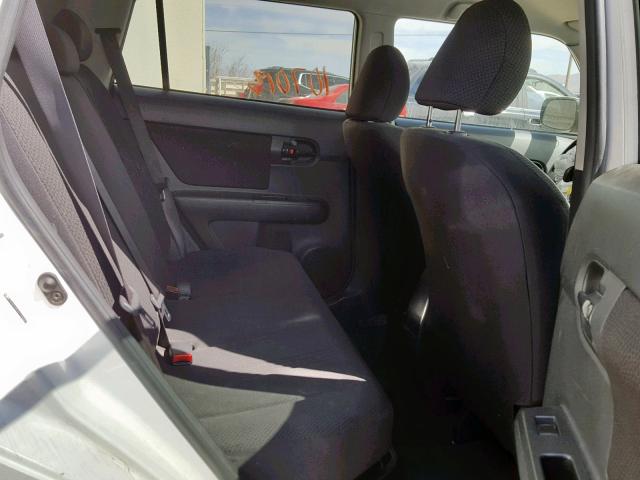 JTLKE50E891090092 - 2009 TOYOTA SCION XB WHITE photo 6