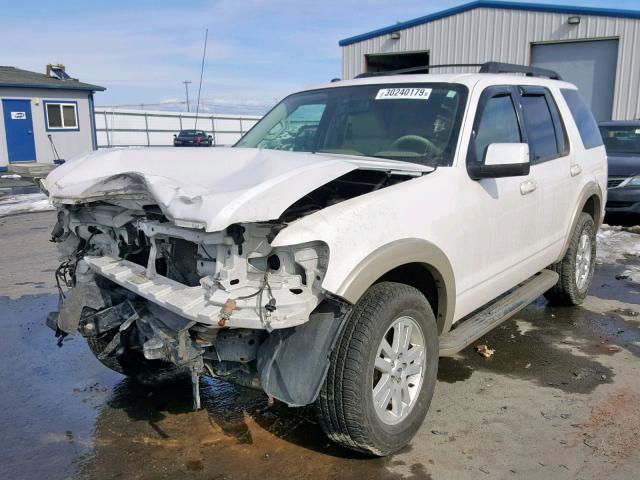 1FMEU7EE9AUA27078 - 2010 FORD EXPLORER E WHITE photo 2