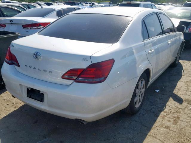 4T1BK36B68U273750 - 2008 TOYOTA AVALON WHITE photo 4