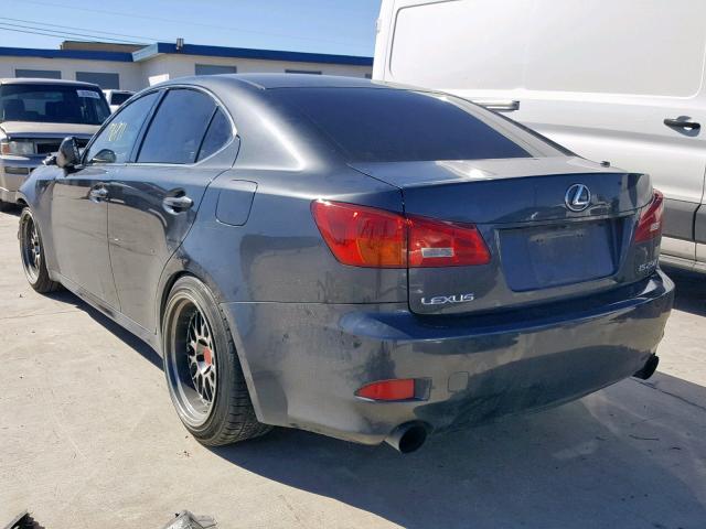 JTHBK262X65017938 - 2006 LEXUS IS 250 GRAY photo 3