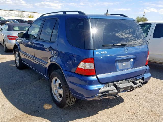 4JGAB54E92A305894 - 2002 MERCEDES-BENZ ML 320 BLUE photo 3