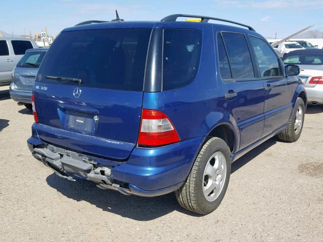 4JGAB54E92A305894 - 2002 MERCEDES-BENZ ML 320 BLUE photo 4