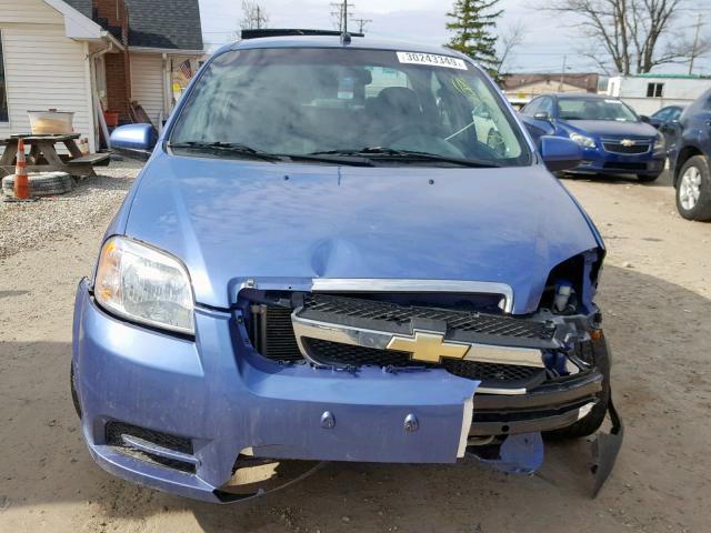 KL1TD56E29B659238 - 2009 CHEVROLET AVEO LS BLUE photo 9