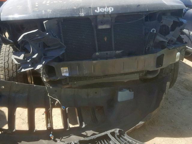 1J4GW58N4YC231465 - 2000 JEEP GRAND CHER BLACK photo 9