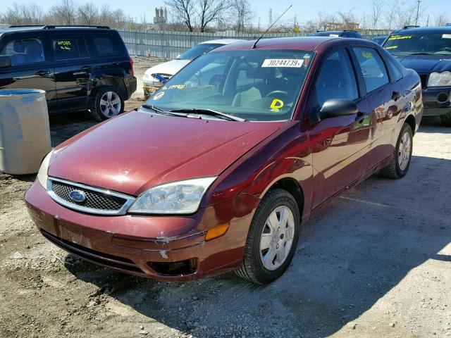 1FAFP34N17W179921 - 2007 FORD FOCUS ZX4 MAROON photo 2