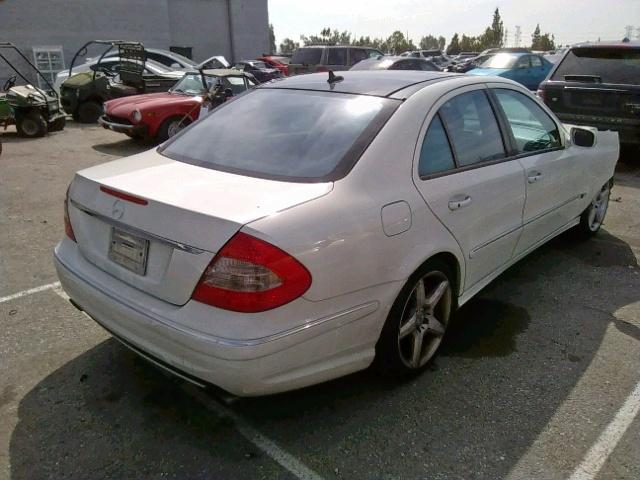 WDBUF56X88B332851 - 2008 MERCEDES-BENZ E 350 WHITE photo 4