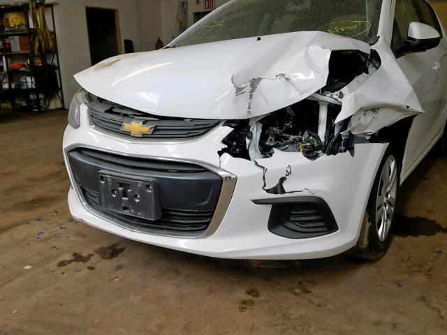 1G1JG6SH8H4153471 - 2017 CHEVROLET SONIC WHITE photo 9