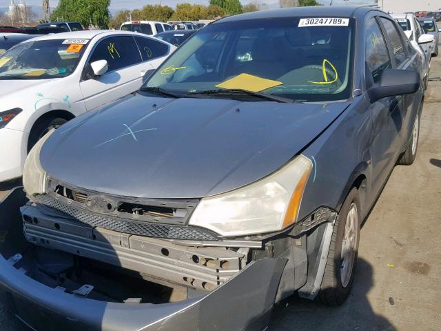 1FAHP34N88W134534 - 2008 FORD FOCUS S/SE GRAY photo 2