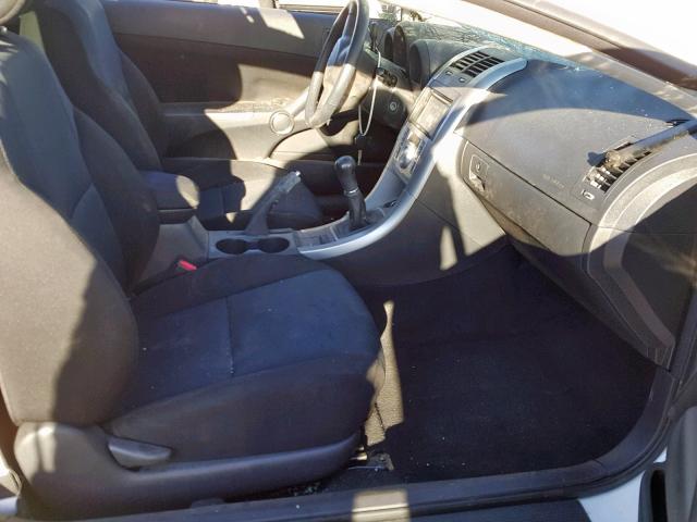 JTKDE177050055799 - 2005 TOYOTA SCION TC Ақ фото 5