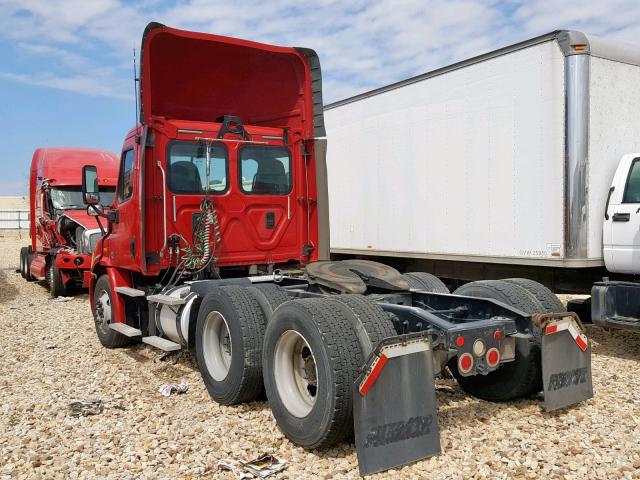 3AKJGBDVXFSGC9026 - 2015 FREIGHTLINER CASCADIA 1 RED photo 3