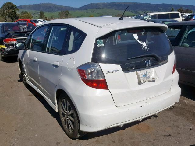 JHMGE8G56DC049416 - 2013 HONDA FIT SPORT WHITE photo 3