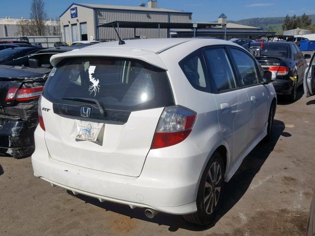 JHMGE8G56DC049416 - 2013 HONDA FIT SPORT WHITE photo 4