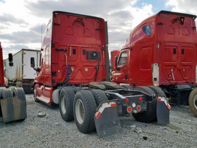 1FUJGLBG2CSBN0384 - 2012 FREIGHTLINER CASCADIA 1 RED photo 3